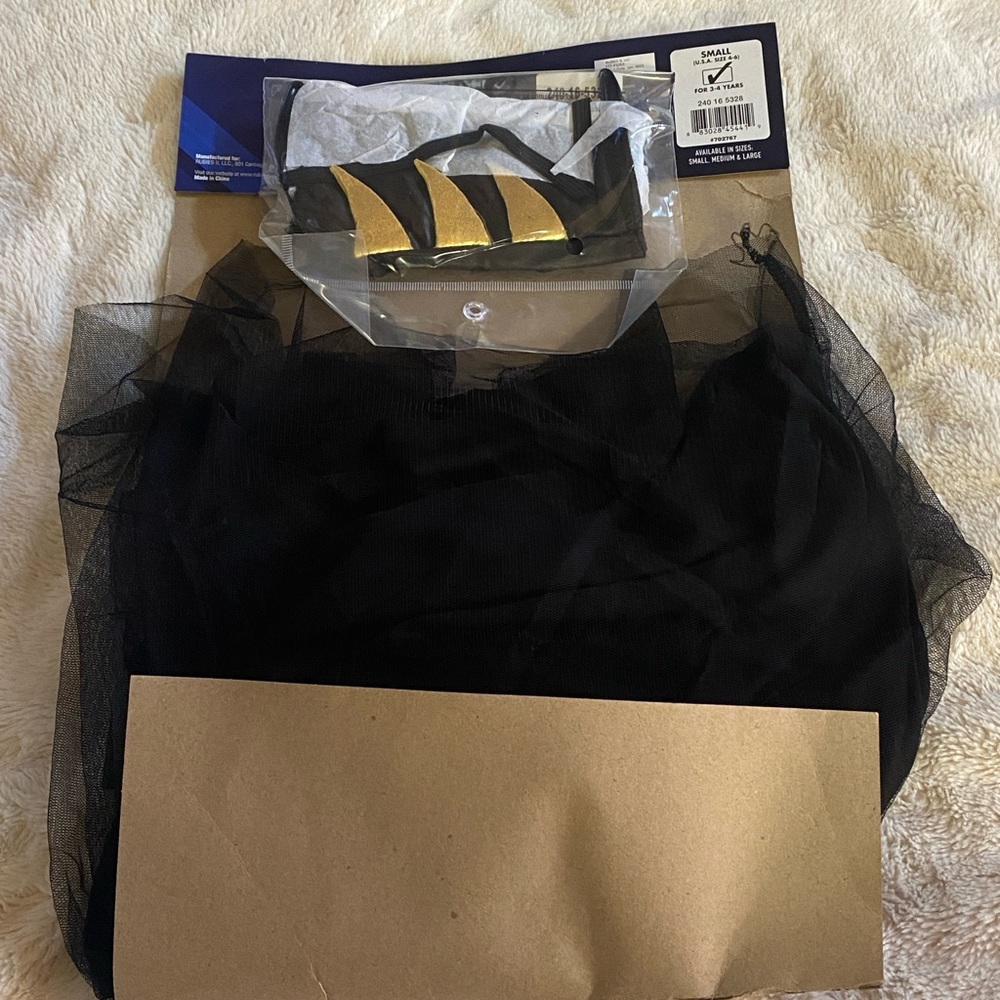 DC Batman Batgirl Child Girl 3-piece Halloween Cosplay Costume Size Small NWT - Picture 6 of 7